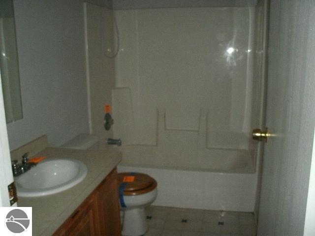 570 South Weldon Road Beulah, MI 49617 - Photo 10 of 13 1732220-9.JPG