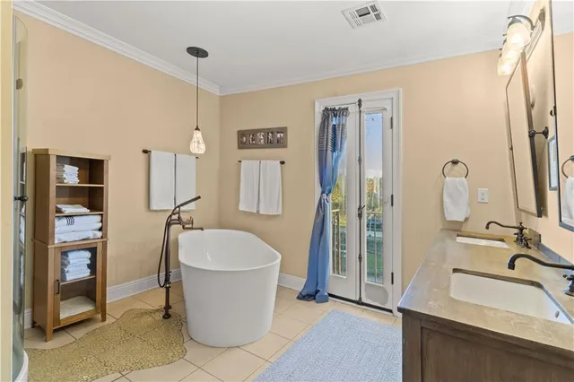 $295,000 | 15 Place Lafitte, Unit 15, Madisonville, LA 70447