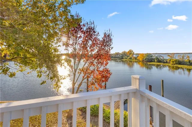 $295,000 | 15 Place Lafitte, Unit 15, Madisonville, LA 70447