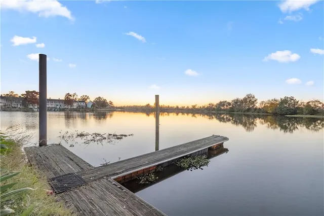 $295,000 | 15 Place Lafitte, Unit 15, Madisonville, LA 70447