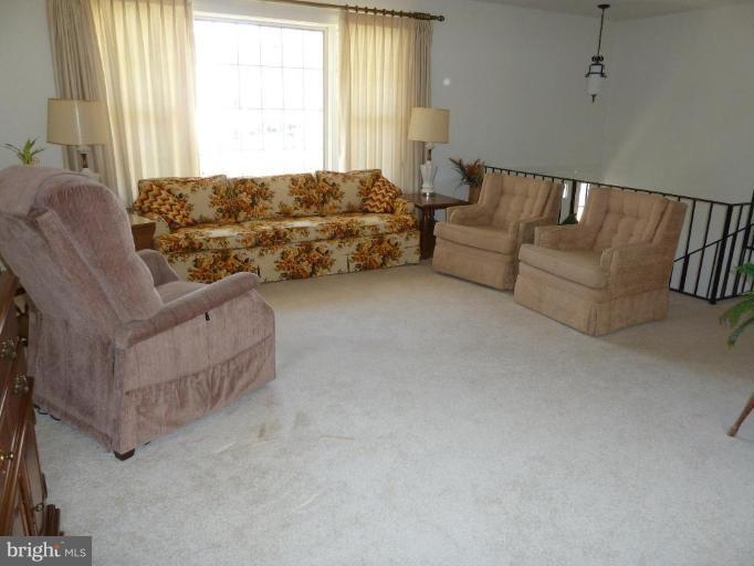 4033 Trapp Road Fairfax, VA 22032 - Photo 3 of 29 Living Room #2