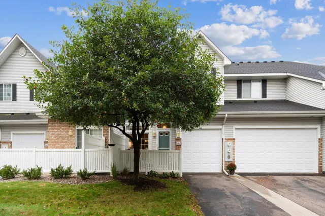 $295,000 | 8465 Cortland Road, Unit 125, Eden Prairie, MN 55344