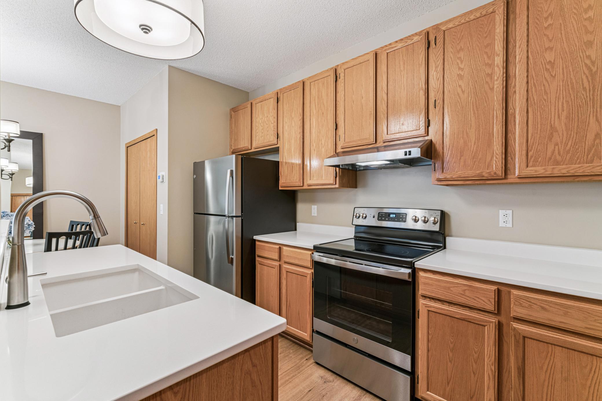 8465 Cortland Road, Unit 125 Eden Prairie, MN 55344 - Photo 11 of 26