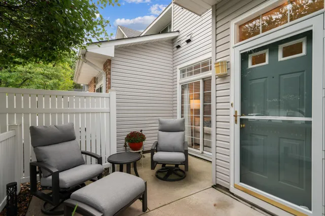 $295,000 | 8465 Cortland Road, Unit 125, Eden Prairie, MN 55344