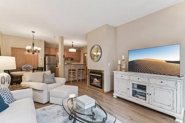$295,000 | 8465 Cortland Road, Unit 125, Eden Prairie, MN 55344