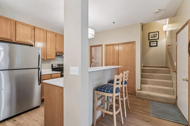 $295,000 | 8465 Cortland Road, Unit 125, Eden Prairie, MN 55344