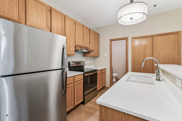 $295,000 | 8465 Cortland Road, Unit 125, Eden Prairie, MN 55344
