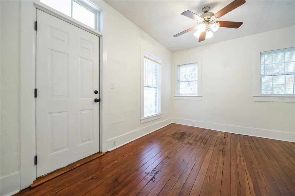 311 Southwest 3rd Avenue Gainesville, FL 32601 - Photo 15 of 46