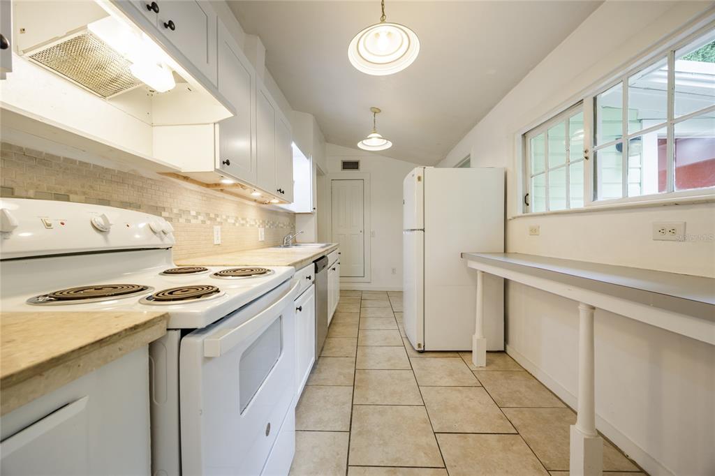 311 Southwest 3rd Avenue Gainesville, FL 32601 - Photo 30 of 46