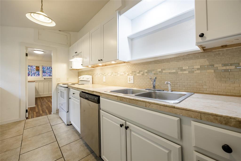 311 Southwest 3rd Avenue Gainesville, FL 32601 - Photo 33 of 46