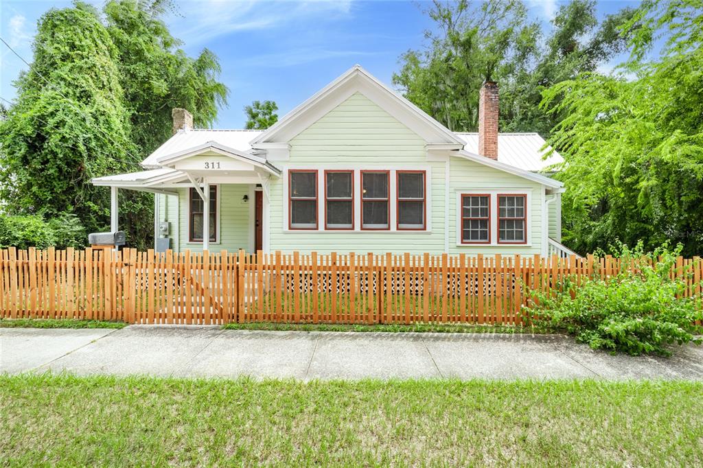 311 Southwest 3rd Avenue Gainesville, FL 32601 - Photo 8 of 46