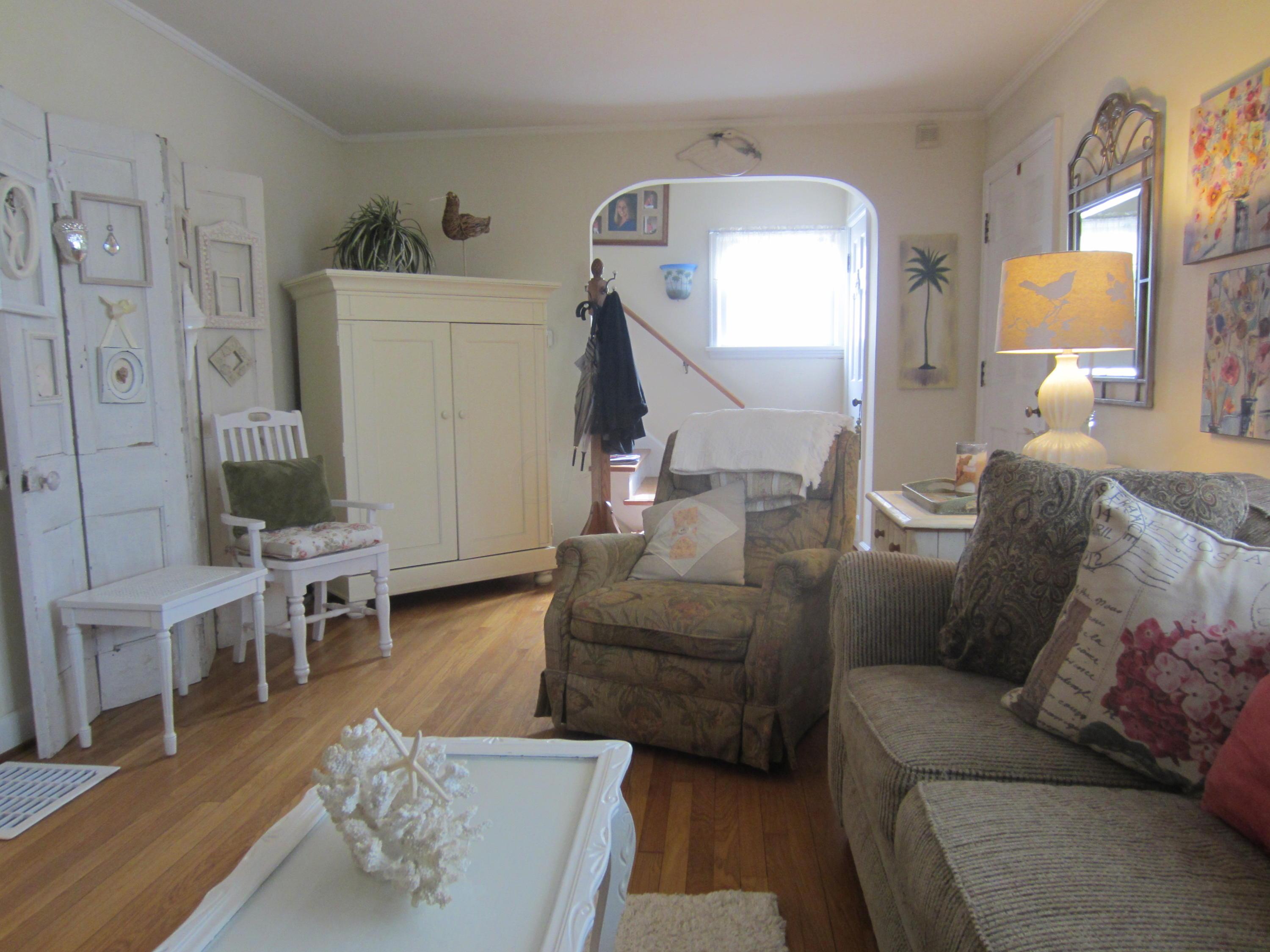946 Vernon Road Columbus, OH 43209 - Photo 3 of 25