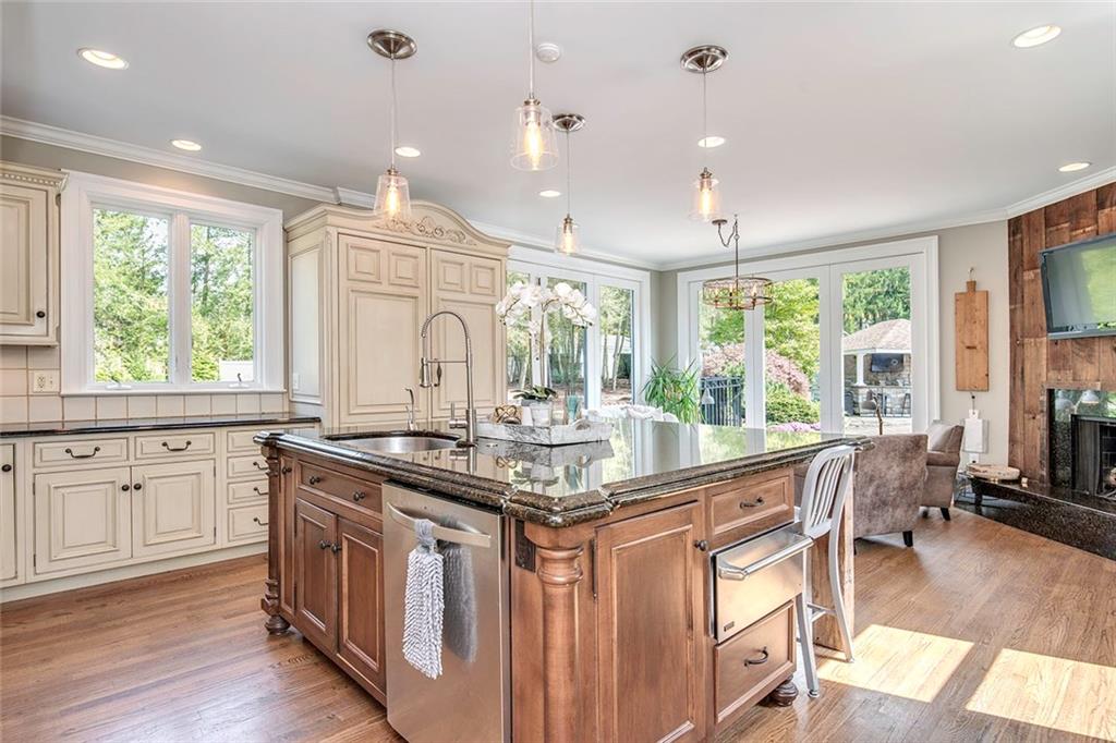 404 Beaver Road Sewickley, PA 15143 - Photo 9 of 24 Another view of the kitchen entering from the butler's pantry.