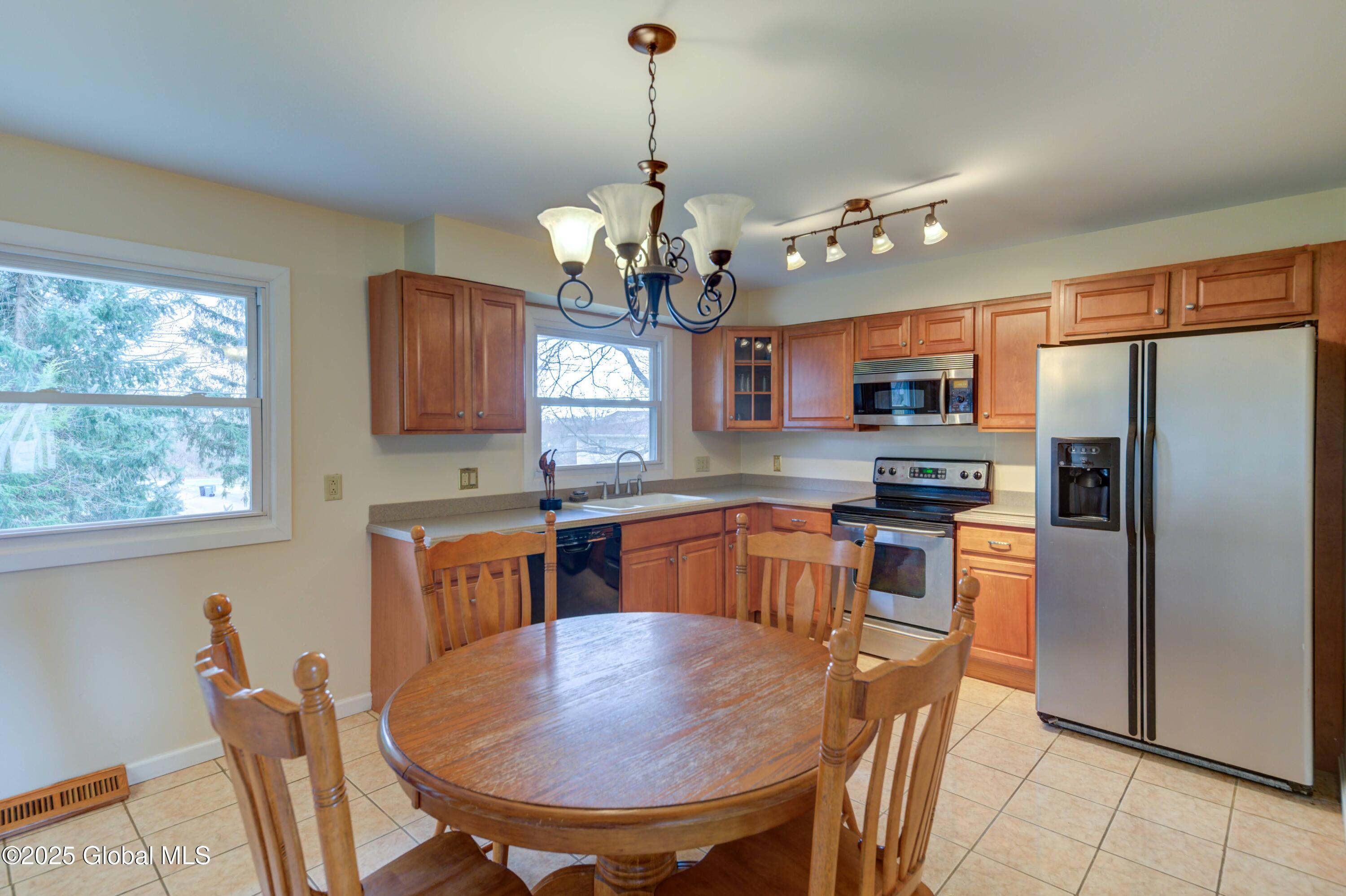 4 Buttercup Drive Albany, NY 12211 - Photo 16 of 34 17-4 Buttercup