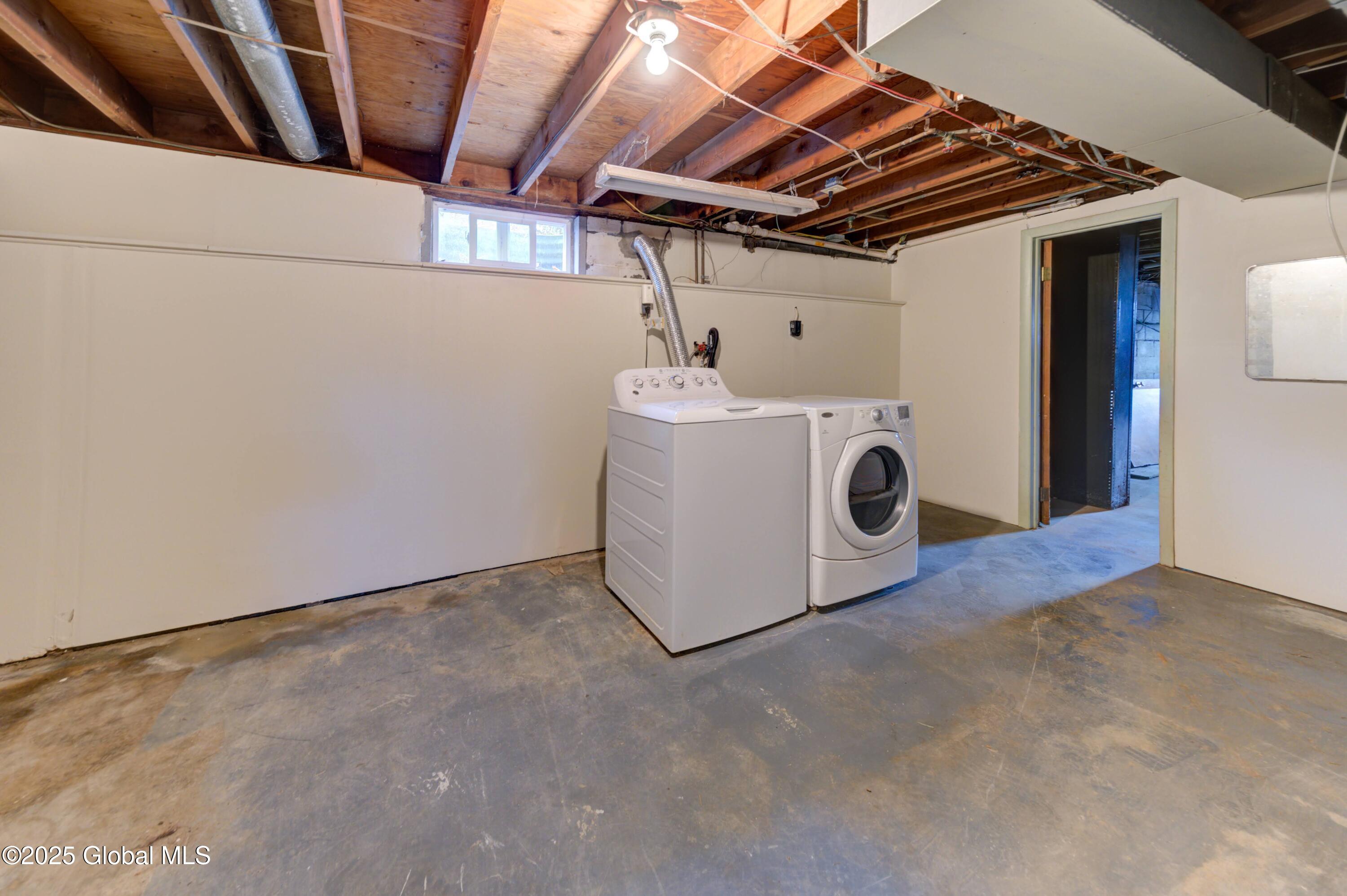 4 Buttercup Drive Albany, NY 12211 - Photo 28 of 34 21-4 Buttercup