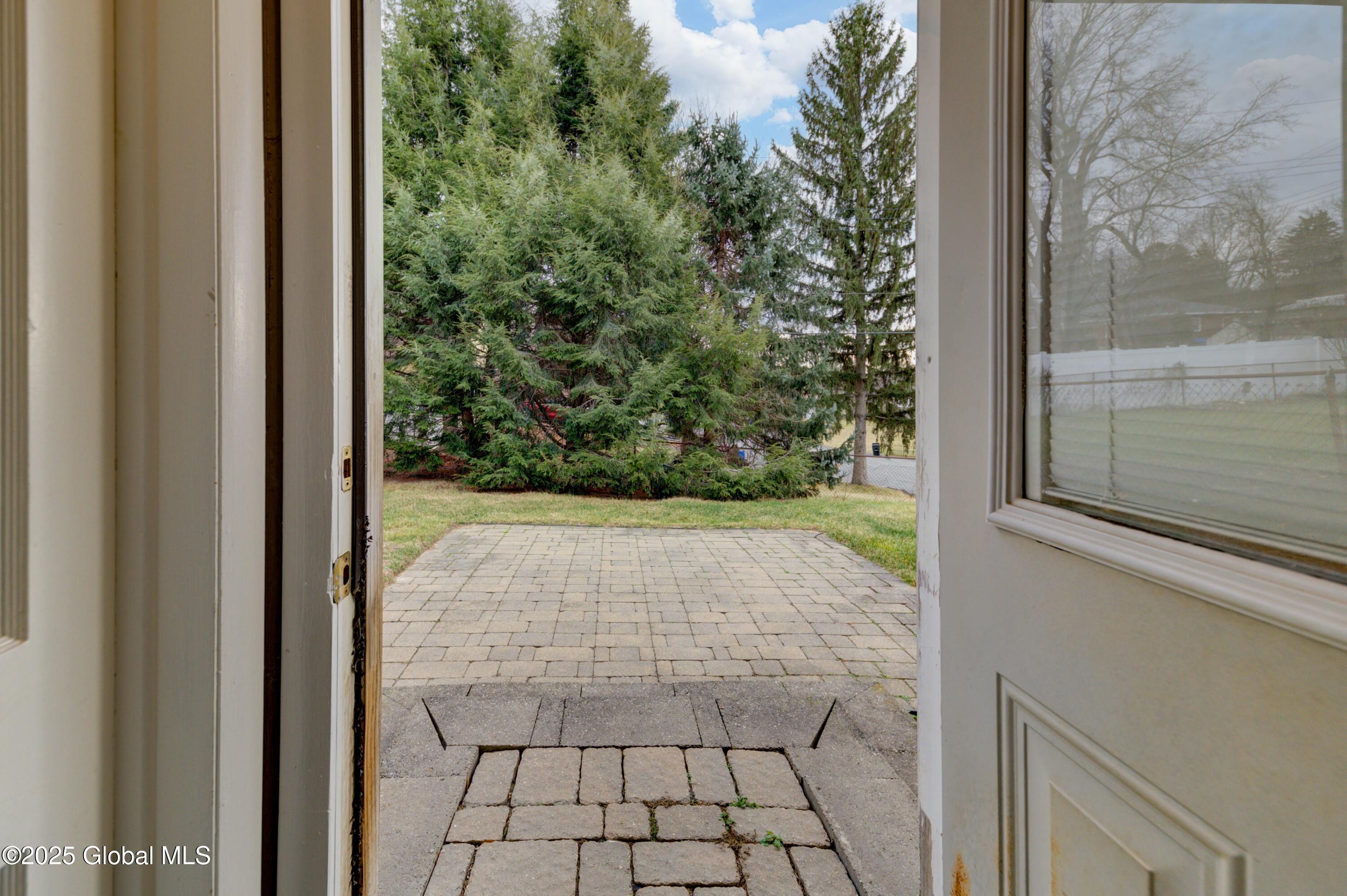 4 Buttercup Drive Albany, NY 12211 - Photo 29 of 34 25-4 Buttercup