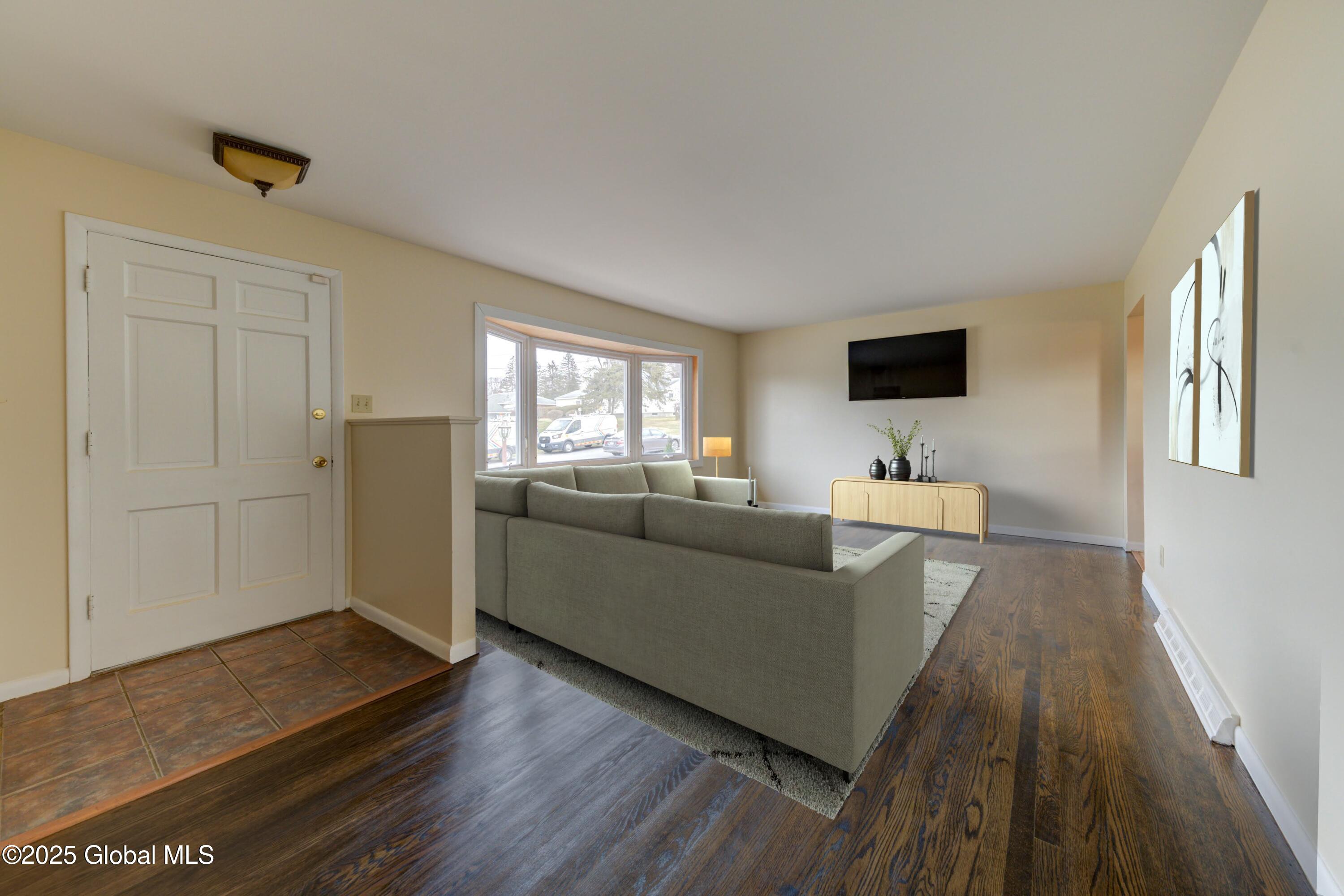 4 Buttercup Drive Albany, NY 12211 - Photo 9 of 34 1-4_Buttercup_VS