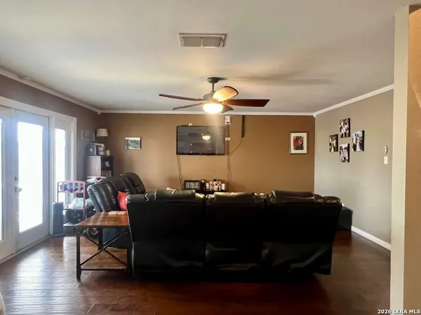 $2,299 | 16406 Clydesdale, Selma, TX 78154
