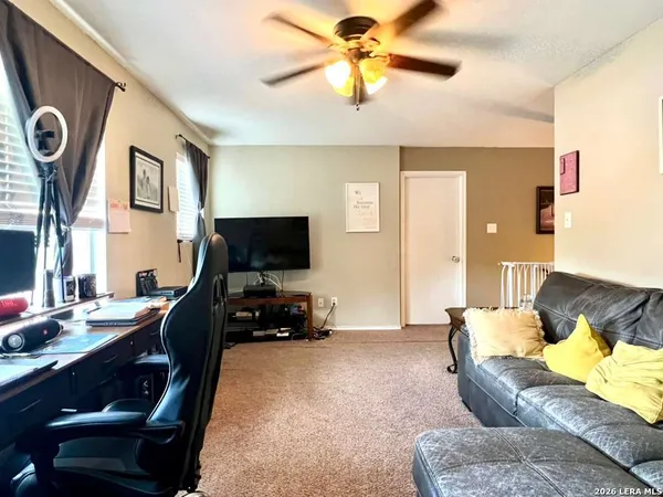 $2,299 | 16406 Clydesdale, Selma, TX 78154