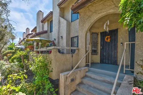 $485,000 | 14325 Terra Bella Street, Unit G, Los Angeles, CA 91402