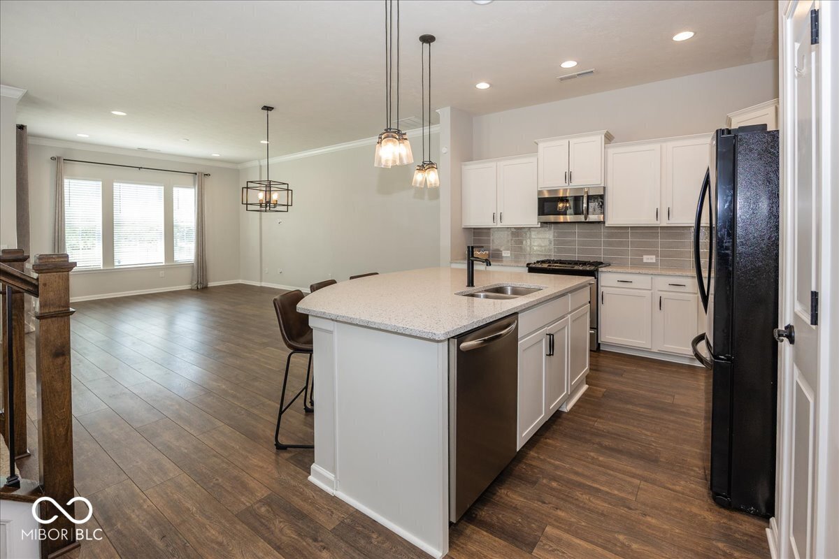 13103 Pennington Road Fishers, IN 46037 - Photo 9 of 31