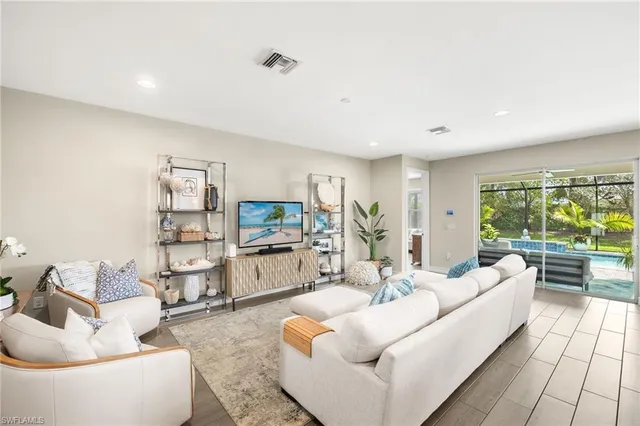 $12,500 | 14546 Tropical Drive, Naples, FL 34114