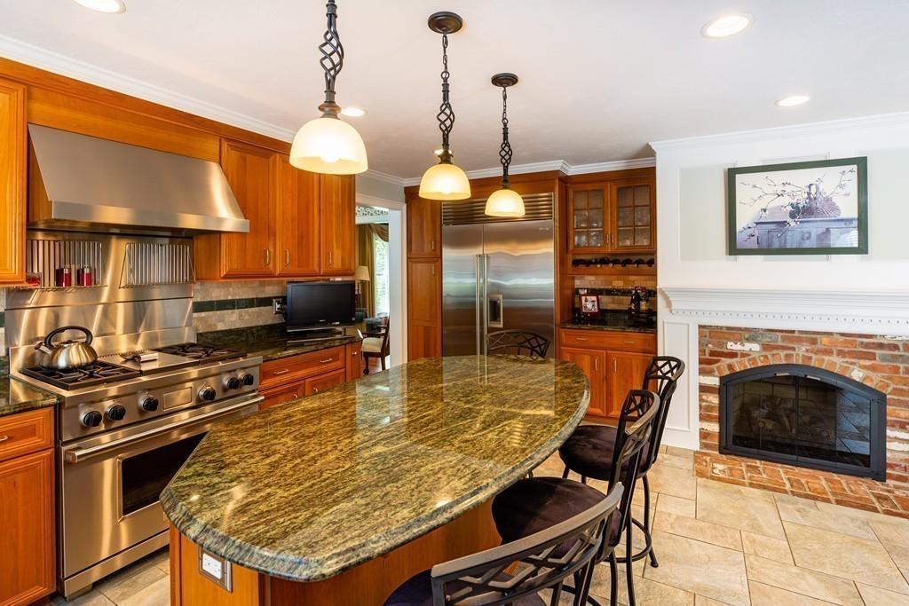 46 Gilmore Road Easton, MA 02356 - Photo 10 of 40