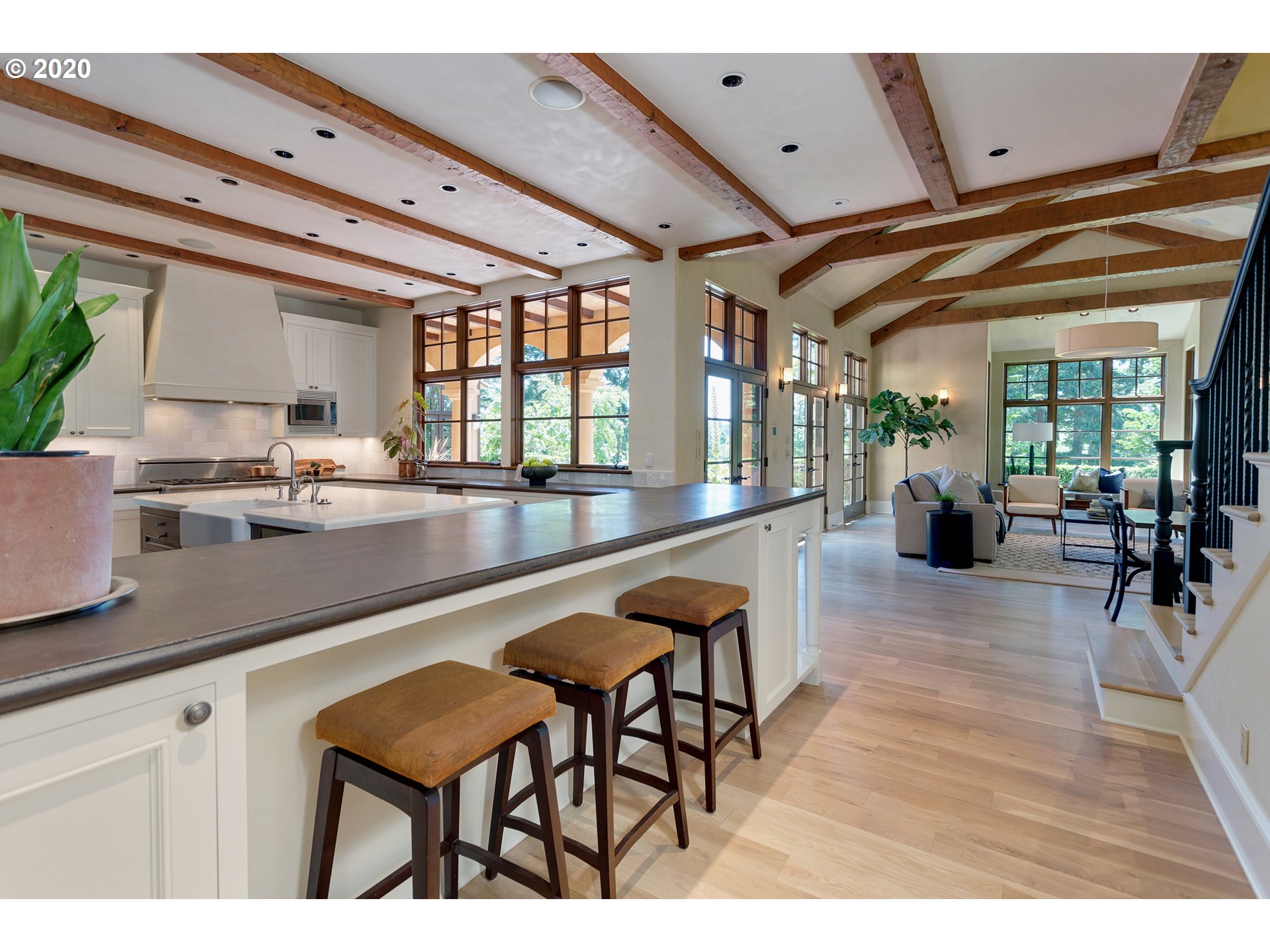 5677 Southwest Delker Road Tualatin, OR 97062 - Photo 8 of 32 Gallery Image 8