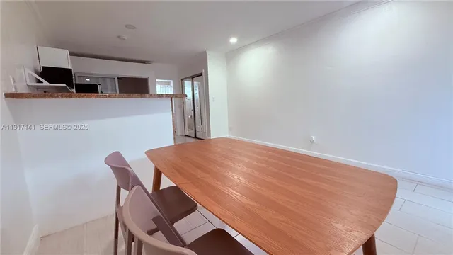 $1,600 | 7315 Byron Avenue, Unit 8, Miami Beach, FL 33141