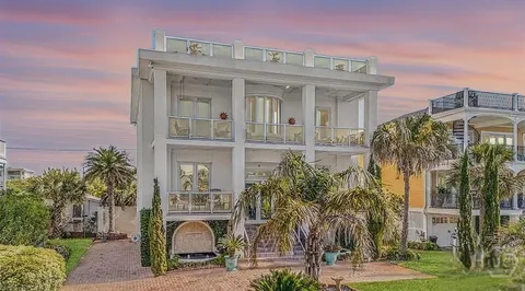 $2,299,000 | 8 18th Street, Tybee Island, GA 31328