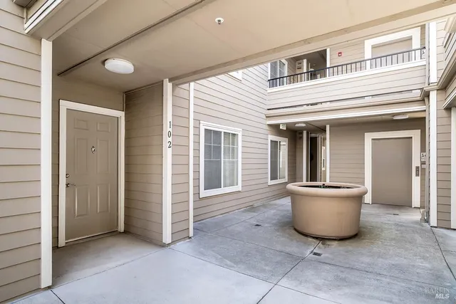 $575,000 | 852 Diablo Avenue, Unit 102, Novato, CA 94947