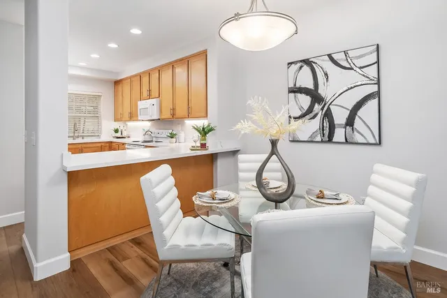 $575,000 | 852 Diablo Avenue, Unit 102, Novato, CA 94947