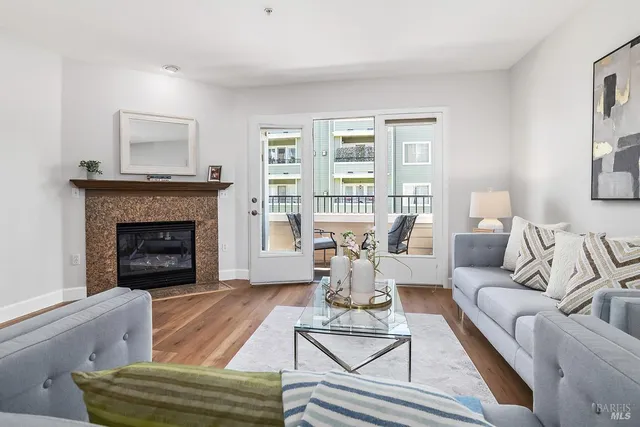 $575,000 | 852 Diablo Avenue, Unit 102, Novato, CA 94947