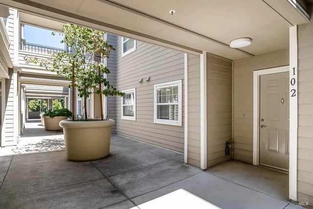 $575,000 | 852 Diablo Avenue, Unit 102, Novato, CA 94947