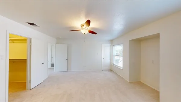 $225,000 | 830 Cliff Drive, Unit 18, Portland, TX 78374