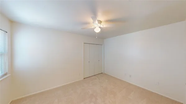 $225,000 | 830 Cliff Drive, Unit 18, Portland, TX 78374