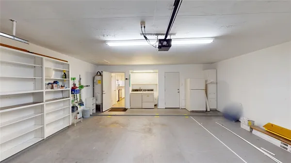 $225,000 | 830 Cliff Drive, Unit 18, Portland, TX 78374