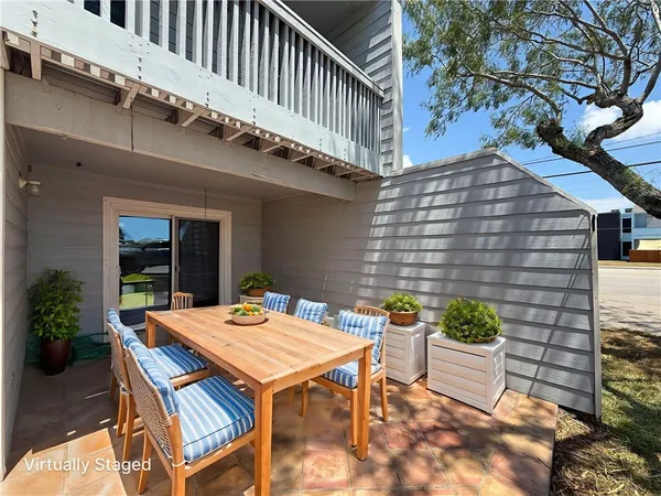 $225,000 | 830 Cliff Drive, Unit 18, Portland, TX 78374