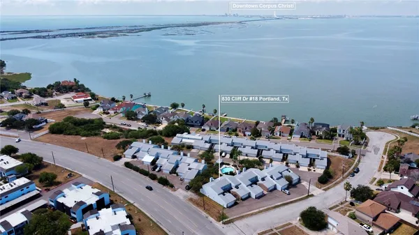 $225,000 | 830 Cliff Drive, Unit 18, Portland, TX 78374