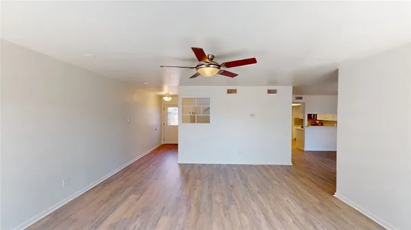 $225,000 | 830 Cliff Drive, Unit 18, Portland, TX 78374