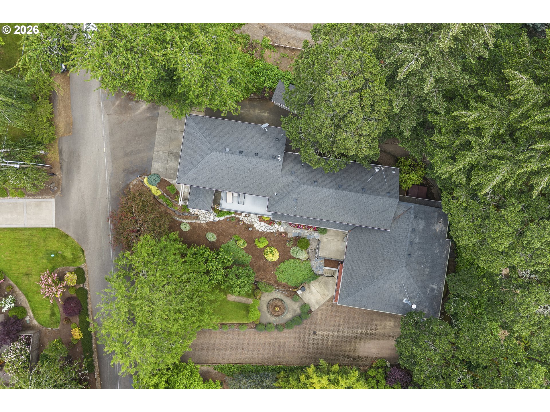 12436 Southwest 58th Avenue Portland, OR 97219 - Photo 32 of 38