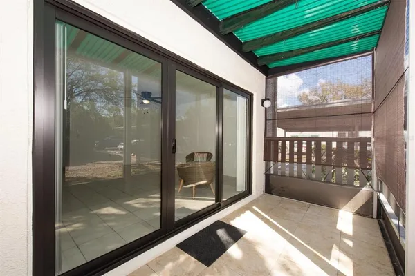 a view of a tennis court