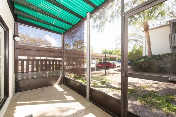 $1,400 | 11410 8th Way North, Unit 311, St. Petersburg, FL 33716