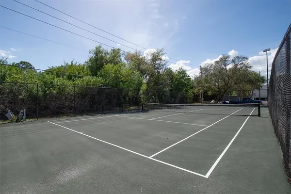 $1,400 | 11410 8th Way North, Unit 311, St. Petersburg, FL 33716