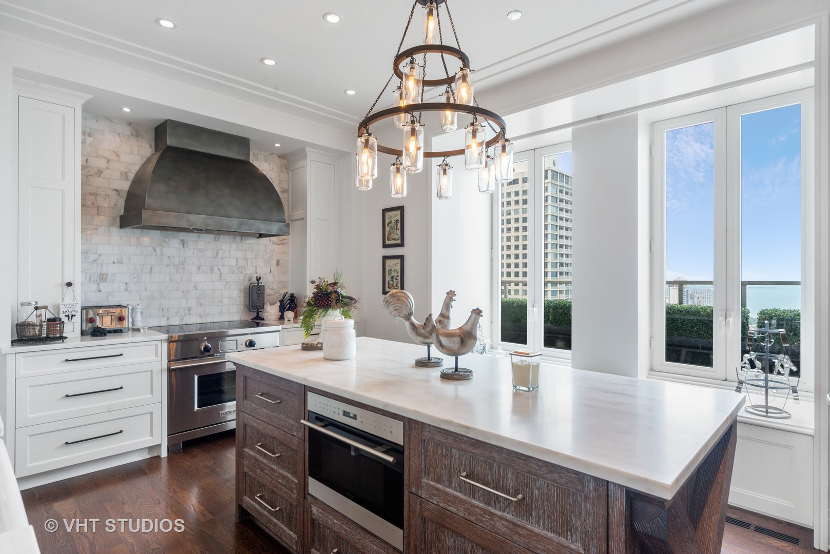 159 East Walton Place, Unit 35 Chicago, IL 60611 - Photo 14 of 24