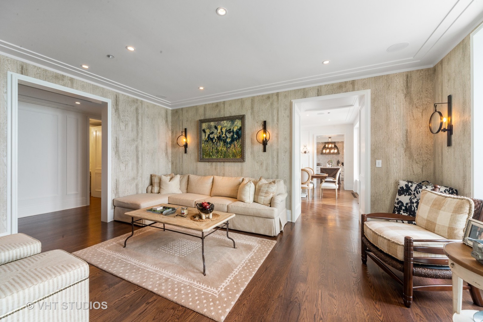 159 East Walton Place, Unit 35 Chicago, IL 60611 - Photo 3 of 24