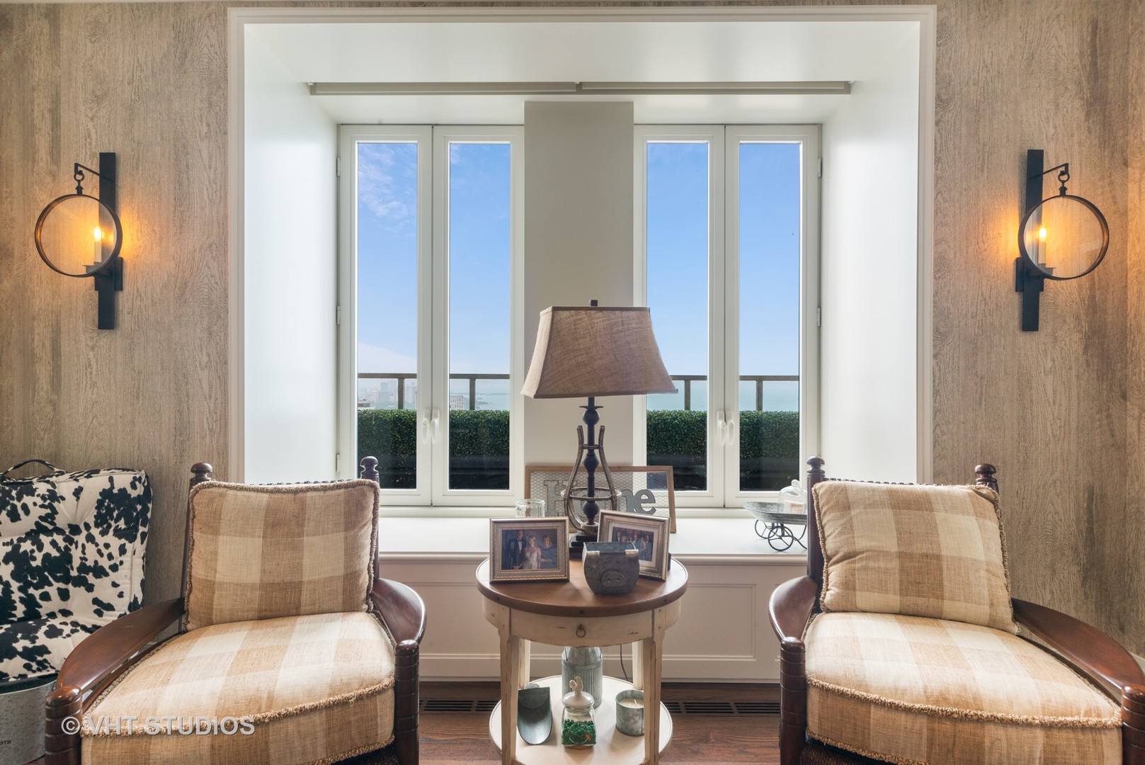 159 East Walton Place, Unit 35 Chicago, IL 60611 - Photo 4 of 24