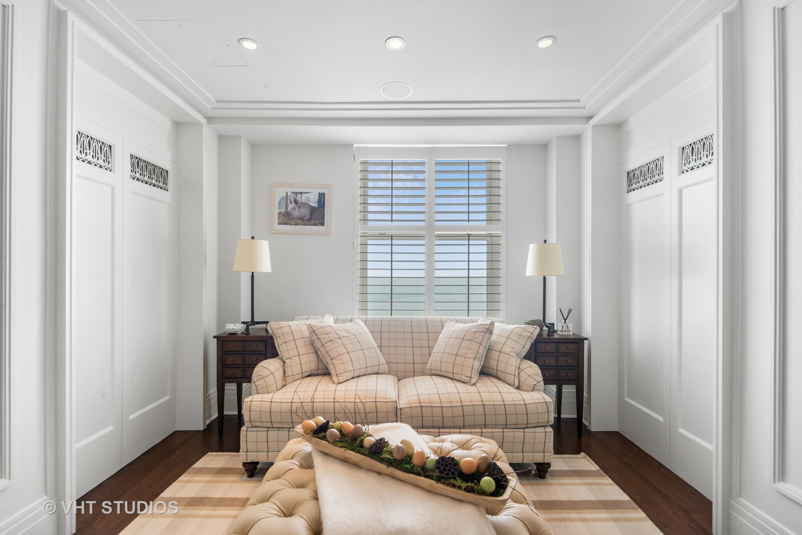 159 East Walton Place, Unit 35 Chicago, IL 60611 - Photo 6 of 24