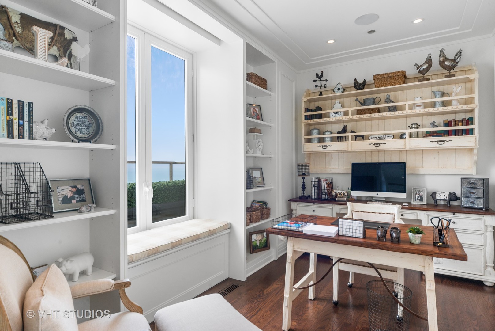 159 East Walton Place, Unit 35 Chicago, IL 60611 - Photo 8 of 24