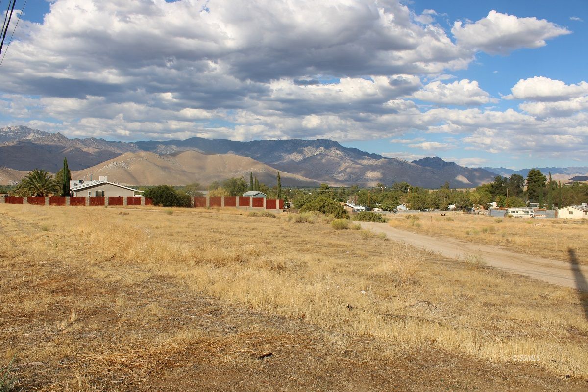 Goat Ranch Rd Lake Mountain Mesa, CA 93240 - Photo 1 of 6